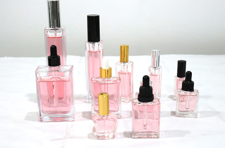 Free Sample Luxury Woman Factory Price Rectangle Glass Spray 30ml 50ml 100ml Clear Glass Perfume Bottle With Square Cap