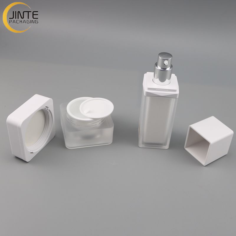 Free Sample New Products Frosted White Cosmetic Packaging Set Bottle And Acrylic Jar