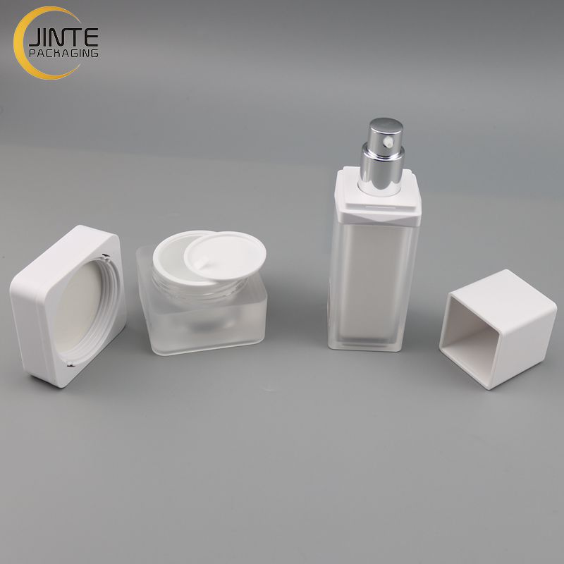 Free Sample New Products Frosted White Cosmetic Packaging Set Bottle And Acrylic Jar