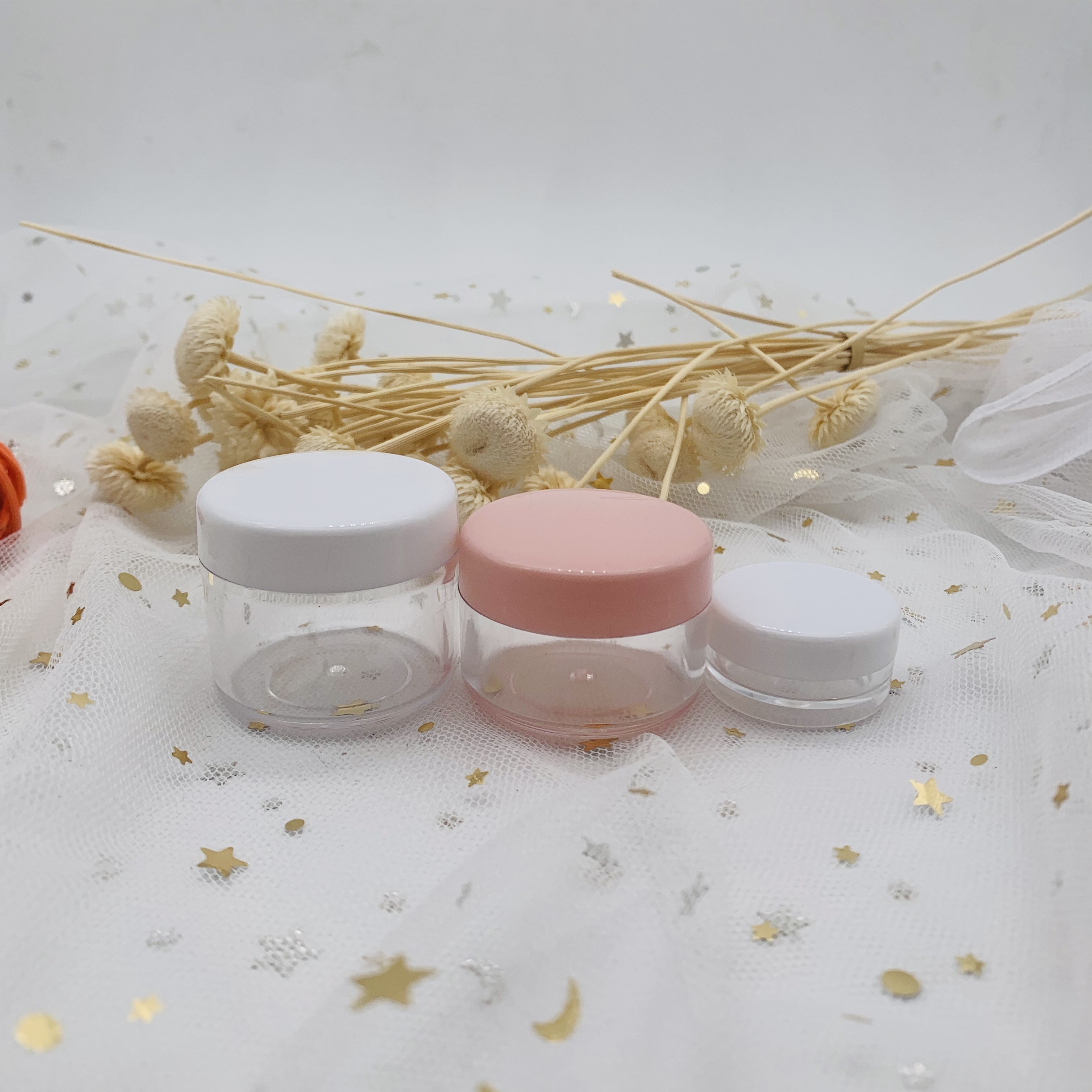 Free Sample Small Clear Plastic Cosmetic Cream Jars Container with Screw Top Lids