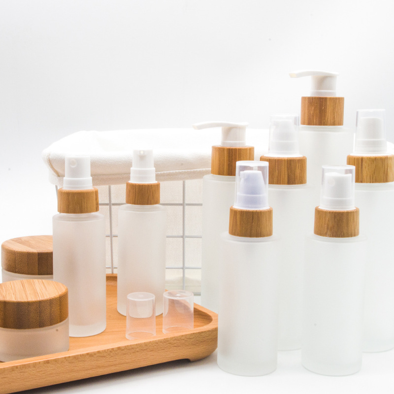 Free Sample Wholesale 5g 15g 30g 50g 100g Eco Cosmetic Containers Matte Beauty Gel Jar Frosted Glass Cream Jar With Bamboo Lid