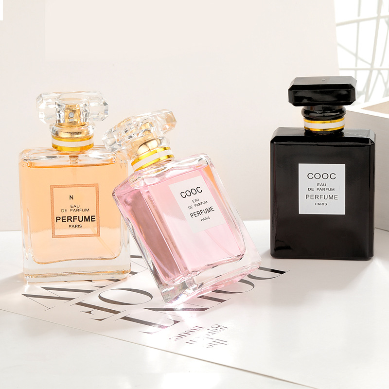 Free Sample Wholesale Luxury Women 50ml Square Spray Bottle Glass Perfume Bottle