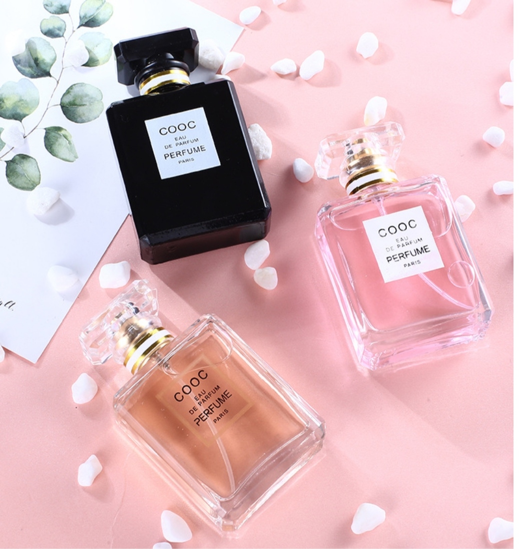 Free Sample Wholesale Luxury Women 50ml Square Spray Bottle Glass Perfume Bottle