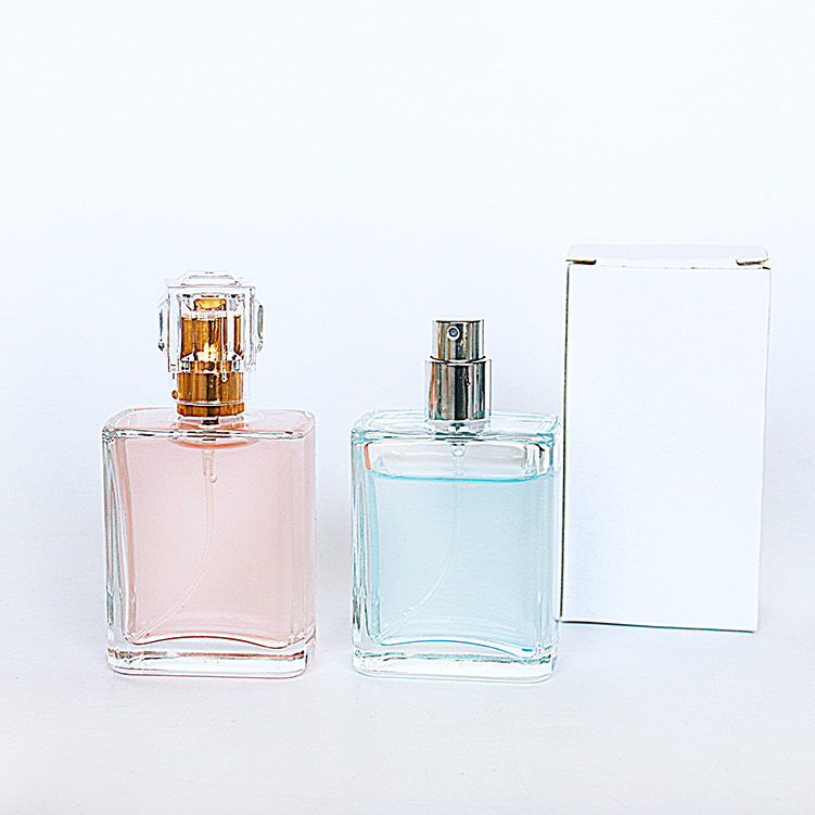 Free Sample Woman 50ml Square Spray Glass Perfume Bottle 50 ml Wholesale
