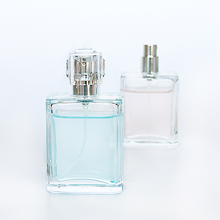 Free Sample Woman 50ml Square Spray Glass Perfume Bottle 50 ml Wholesale