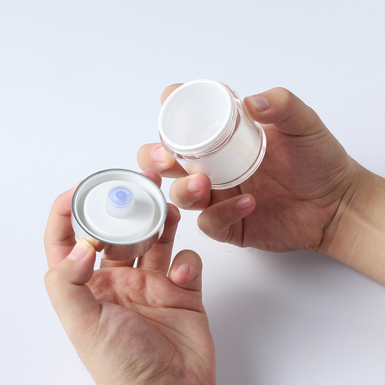 Free sample 15g 30g 50g acrylic white and silver cosmetic cream airless jar