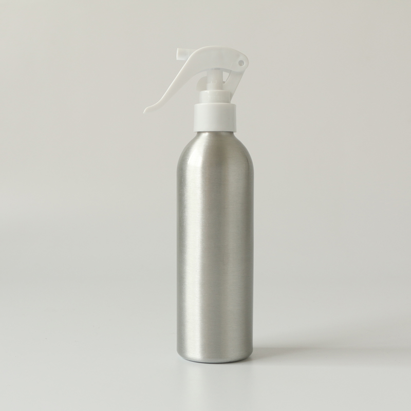 Free sample 220ml aluminum bottle with mist sprayer for cosmetic hand sanitizer