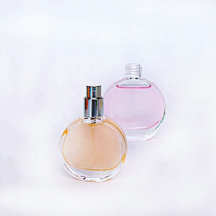 Free sample luxury 30ml 50ml flat empty perfume glass bottles with spray pump wholesale