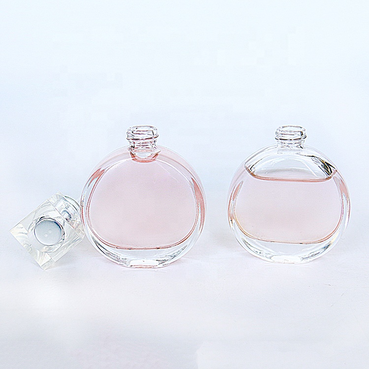 Free sample luxury 30ml 50ml flat empty perfume glass bottles with spray pump wholesale