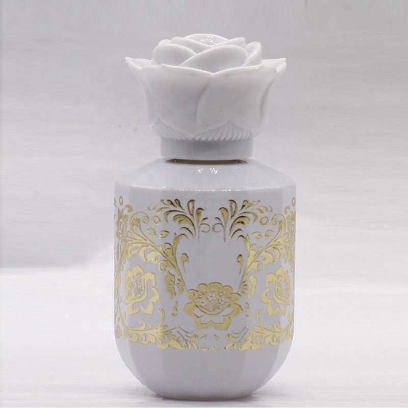 Free sample luxury 50 ml crystal perfume spray bottle for sale