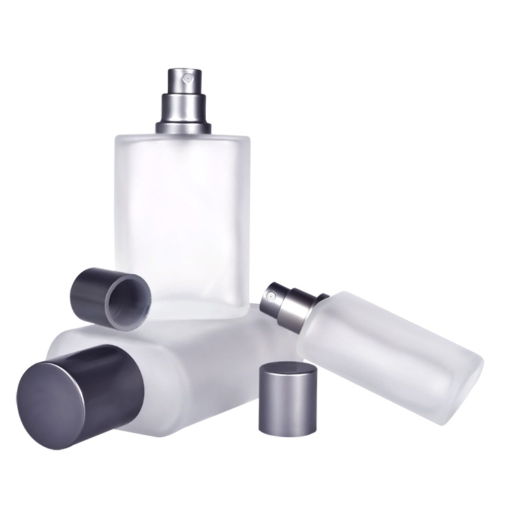Free samples luxury 30ml 50ml 100ml frosted oblate shape glass mist spray perfume bottle with silver aluminum cap