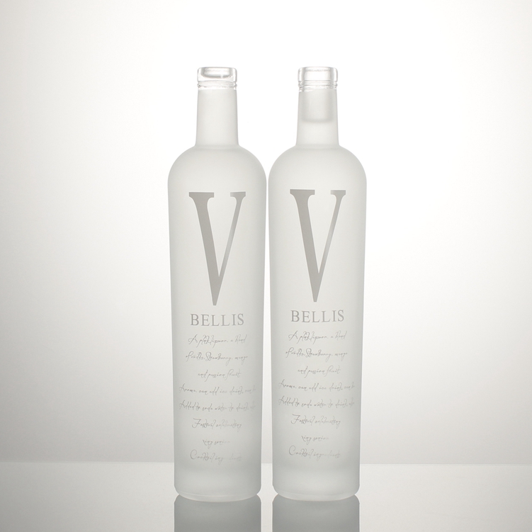 Frost screen printing 750ml 750 ml 700ml gin whisky spirit vodka brandy liquor clear round glass bottle with cork screw cap