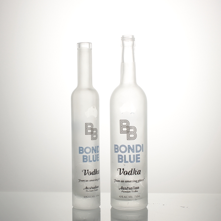 Frost screen printing 750ml 750 ml 700ml gin whisky spirit vodka brandy liquor clear round glass bottle with cork screw cap