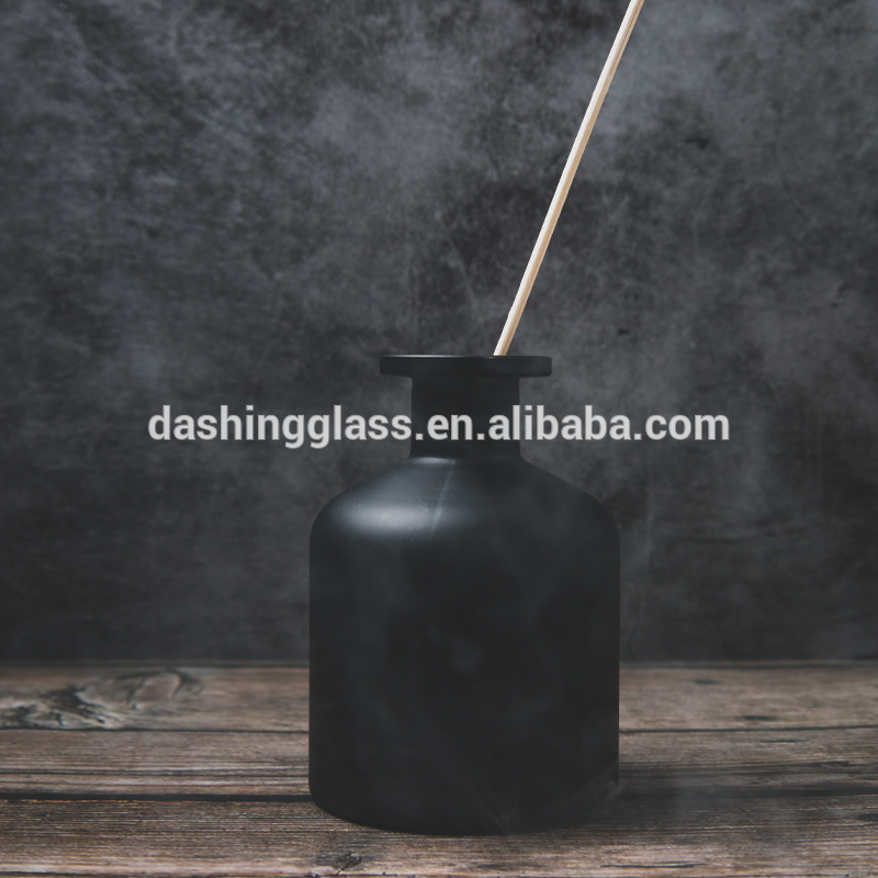Frosted Matte Black Reed Diffuser Glass Bottle Aroma Diffuser Bottle with Cap