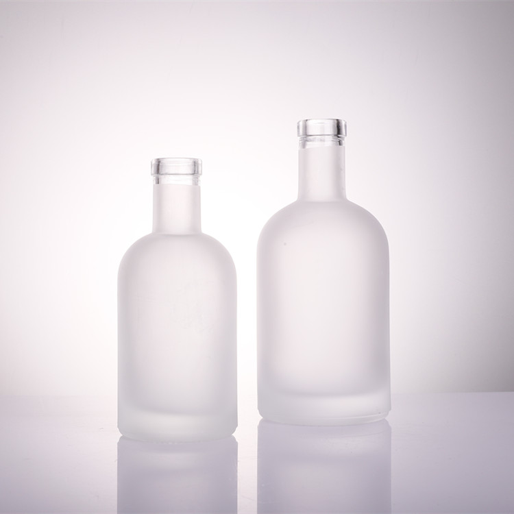 Frosted Surface 250ml 500ml Wine Liquor Glass Vodka Bottles