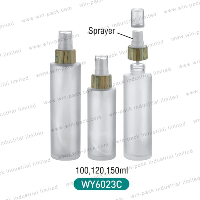 Frosted glass spray bottle 100ml cosmetic package with bamboo sprayer and transparent cap