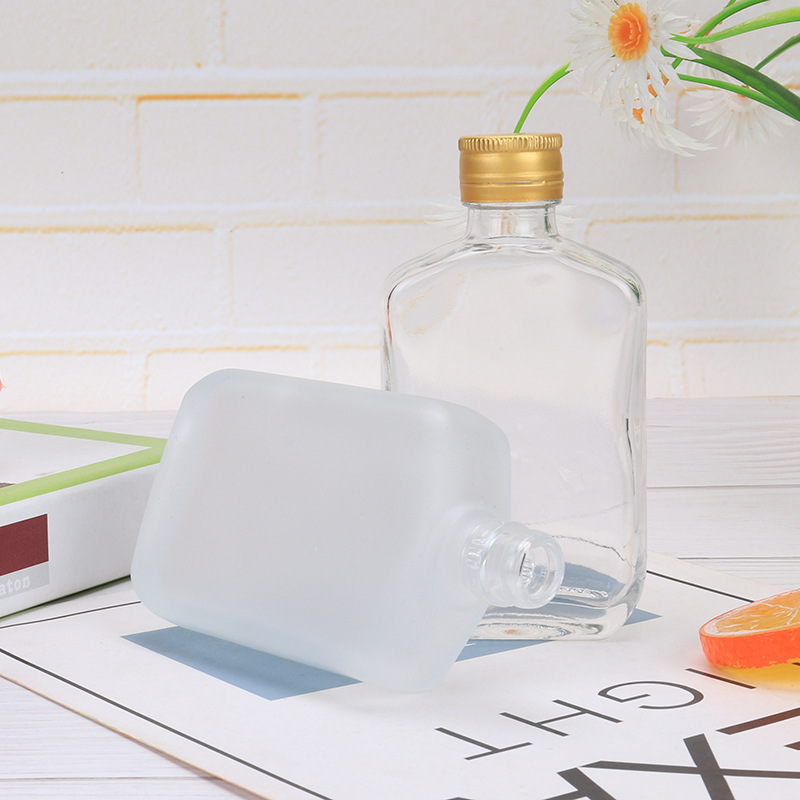 Frosted small mini liquor glass whisky vodka bottle with metal screw cap 100ml 200ml 300ml alcohol drink bottle tequila