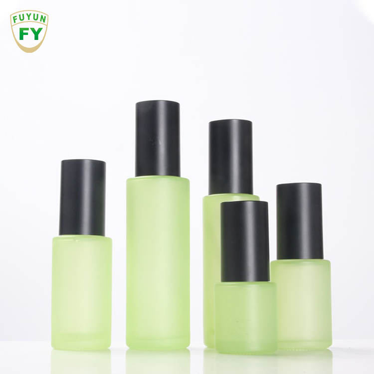 Fuyun Matt Black Cap Green Bottle 20ml 30ml 40ml 60ml 80ml Makeup Facial Toner Remover Glass Bottles with Inner Stopper