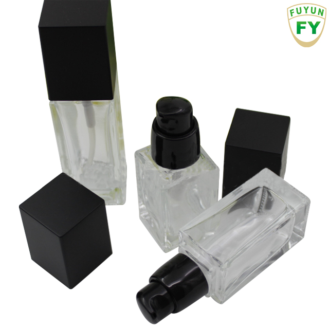 Fuyun No MOQ empty 30ml clear square cosmetic glass pump bottle