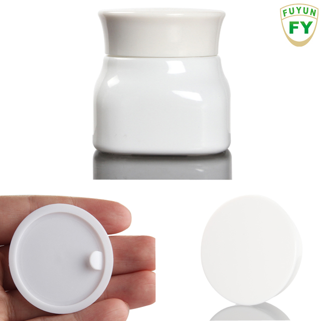 Fuyun Ready to ship New set fancy wholesale cosmetic skin care bottles and face cream bottle set
