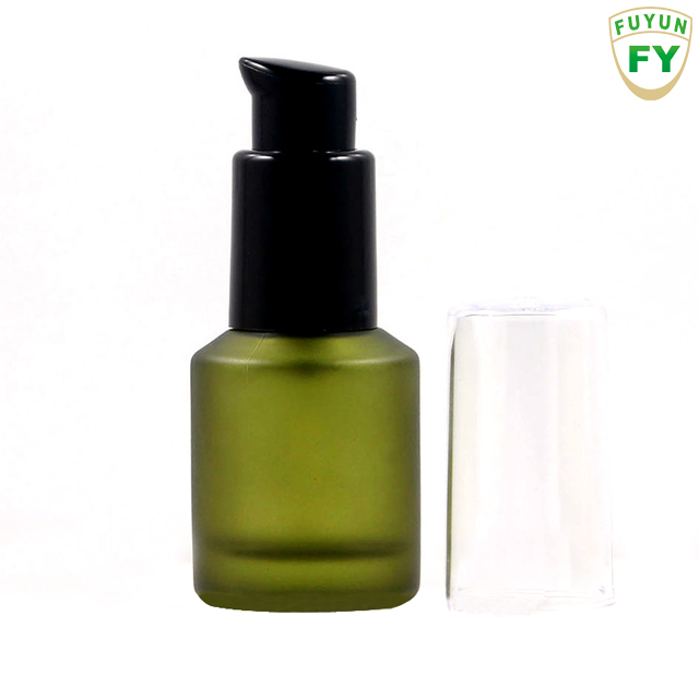 Fuyun Small Order Wholesale 15ml Cosmetic Black Glass Essential Oil Lotion Bottle for Travel Skin Care with Pump