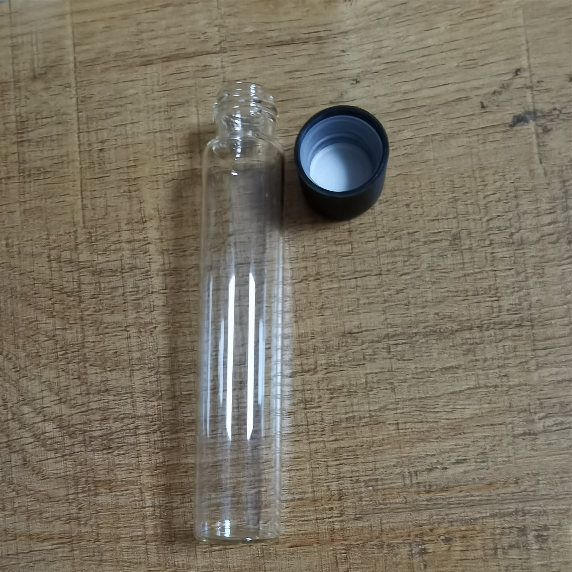 Glass Doob CR Lid Joint Blunt Pre-Rolled Tube With Screw Top Lid 22mm Dia x 110mm High