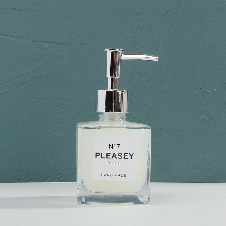 Glass Hand Sanitizer Bottle Square Shampoo Bottle with Metal Pump