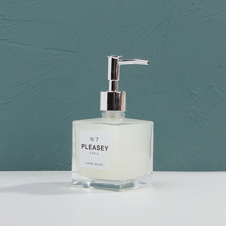 Glass Hand Sanitizer Bottle Square Shampoo Bottle with Metal Pump