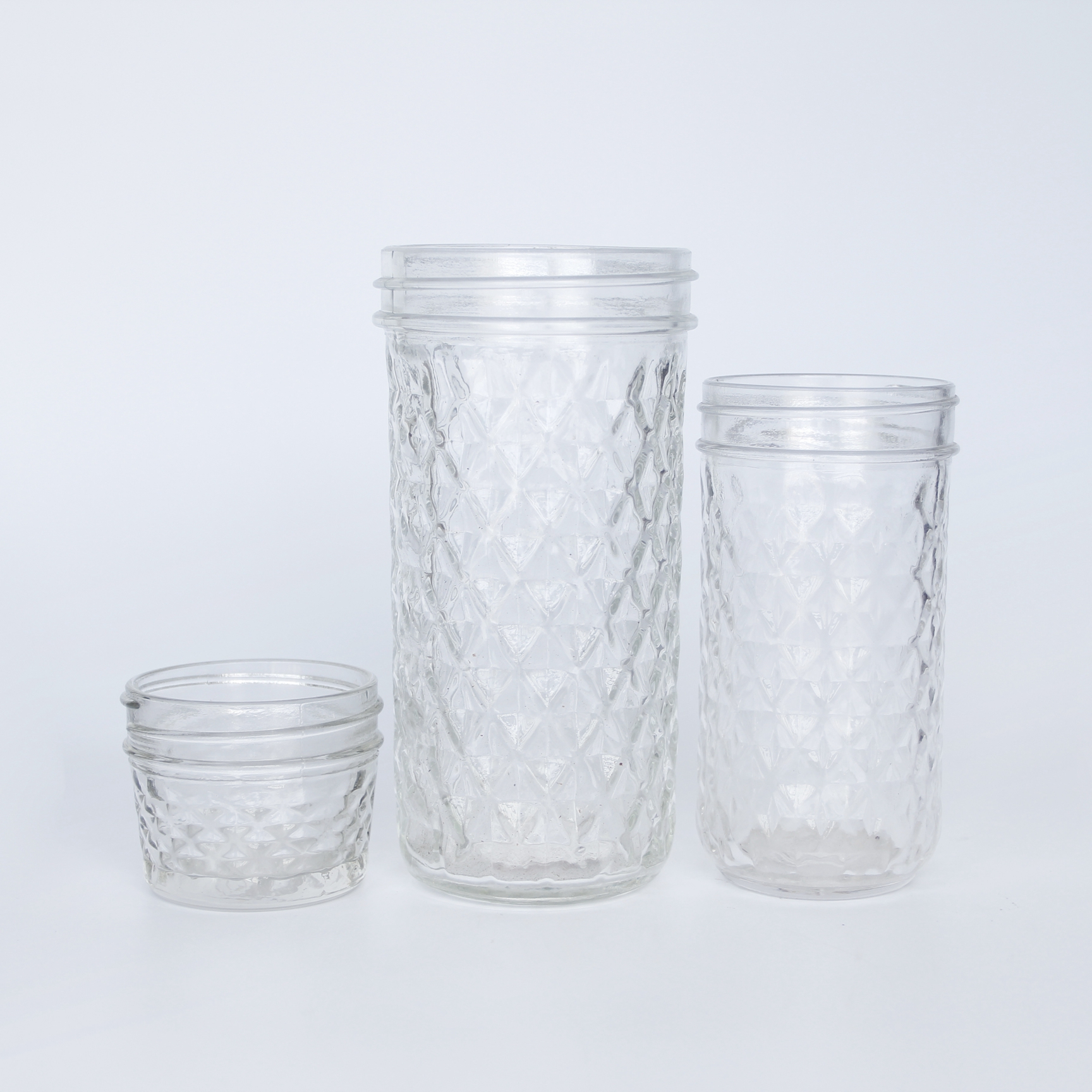 Glass Jar For Milkshake Glass Beverage Ribbed Jar with Screw Metal Lid