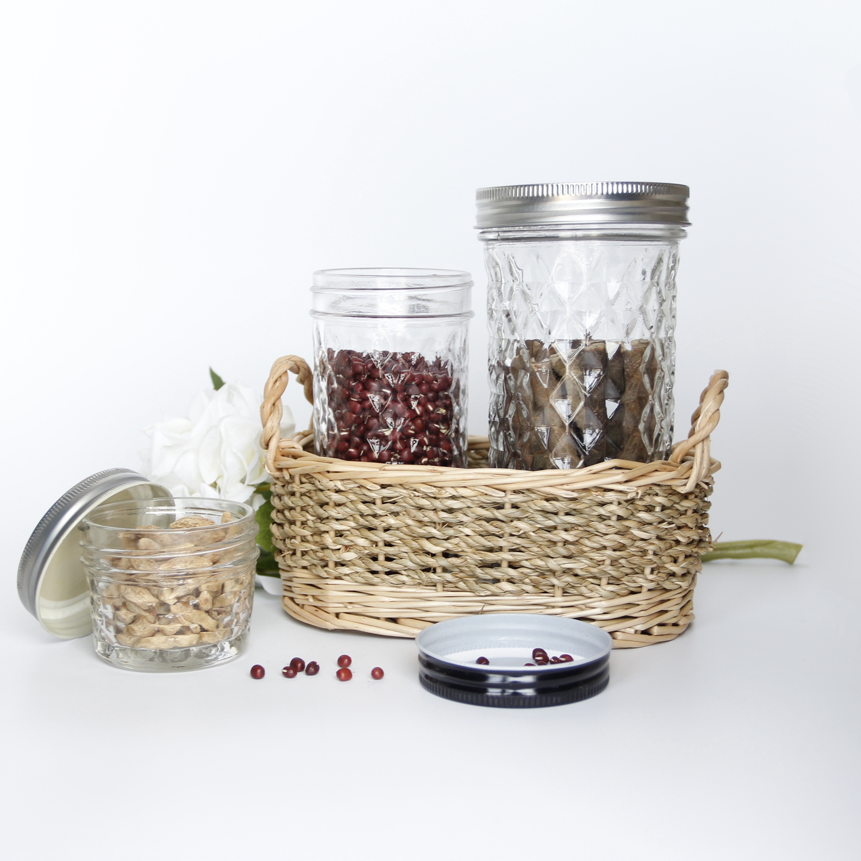 Glass Jar For Milkshake Glass Beverage Ribbed Jar with Screw Metal Lid