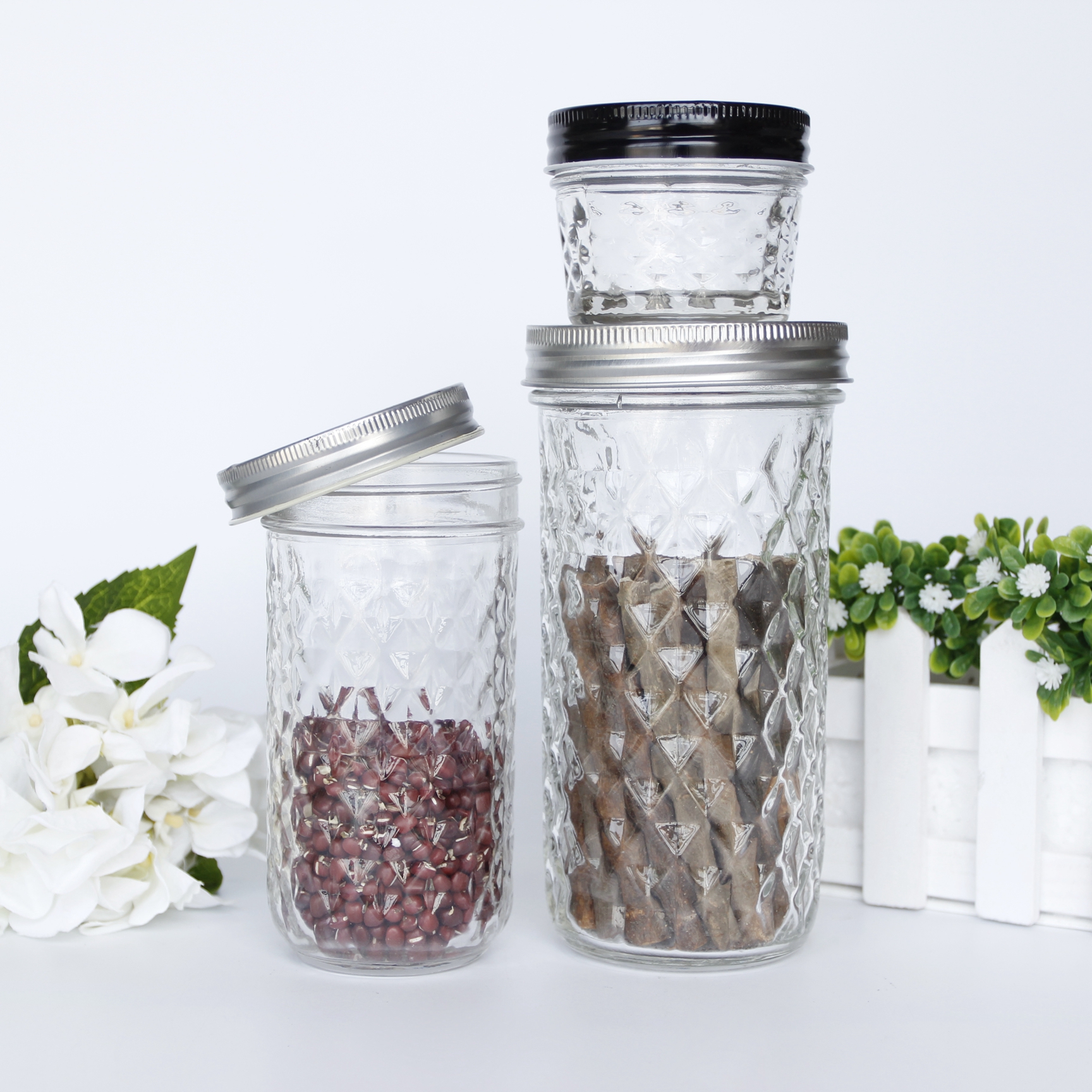 Glass Jar For Milkshake Glass Beverage Ribbed Jar with Screw Metal Lid