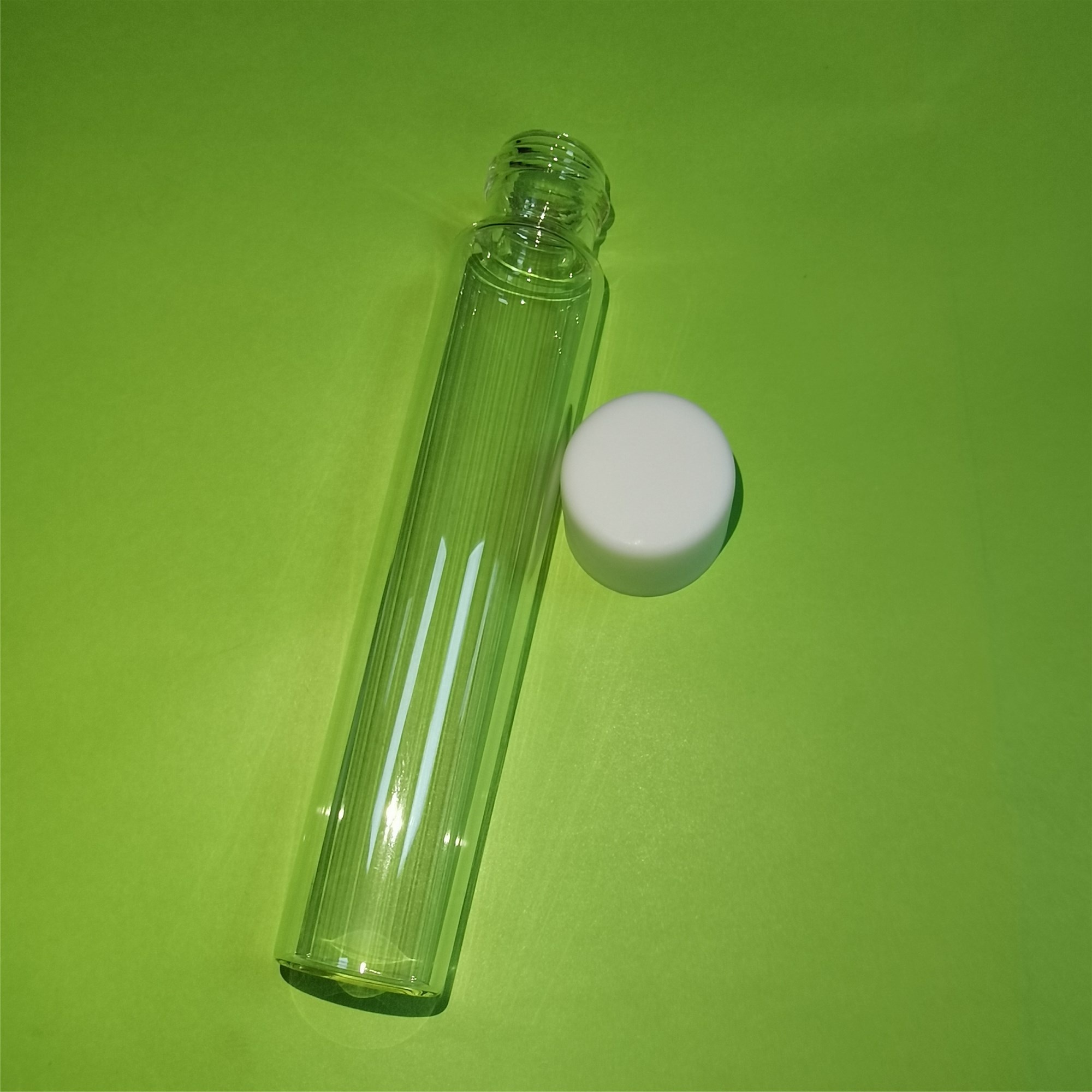 Glass Joint Tube Glass Blunt Pre-Roll Tube With Child Resistant Plastic Lid 22mm x 110mm High