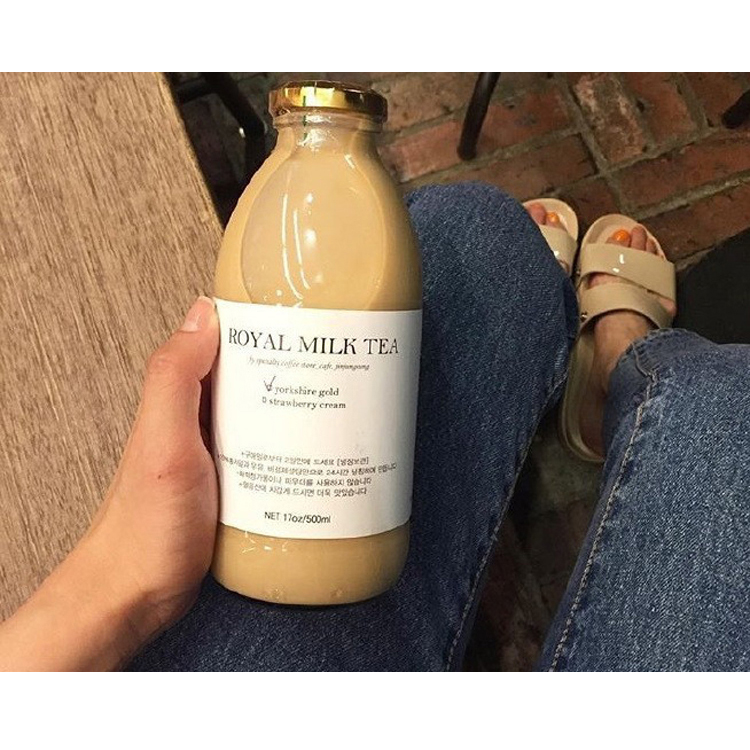 Glass Juice /Cold Pressed Juice Plastic Bottle With Twist Cap 750Ml