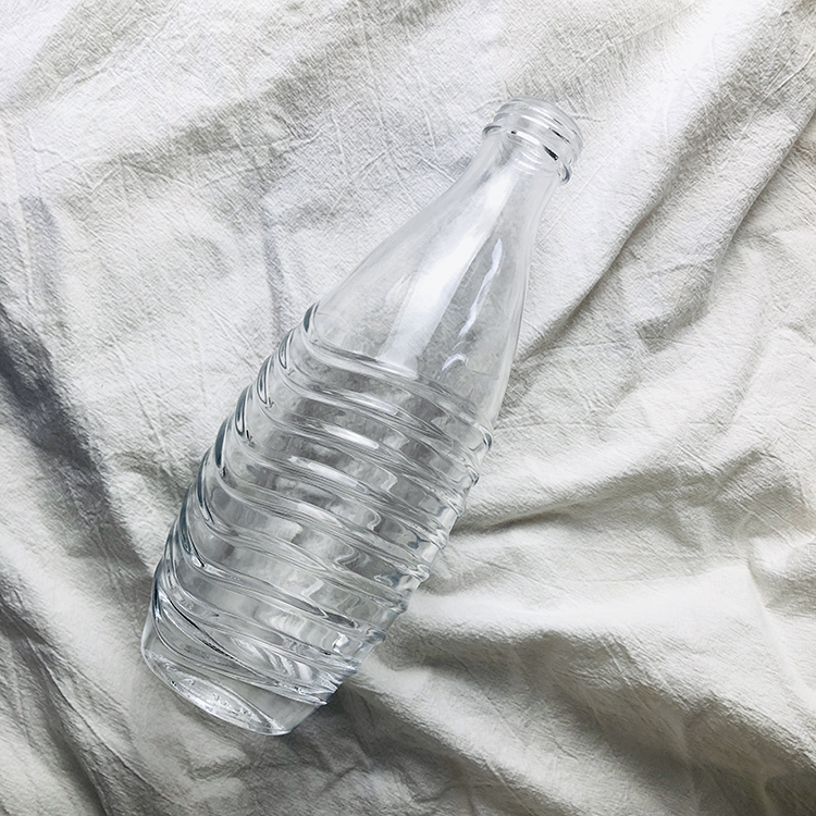 Glass Material And Juice Use 650ml Beverage Glass Bottle Water Bottle