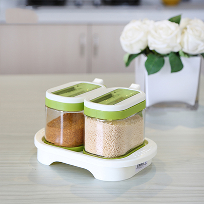 Glass Sealed Jar Kitchen Seasoning Bottle Condiment Container 2pcs