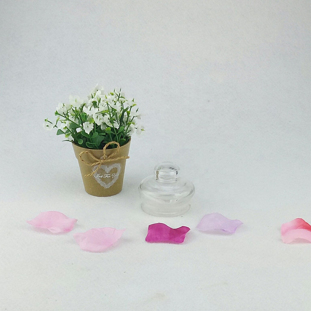 Glass candle jar with glass lid