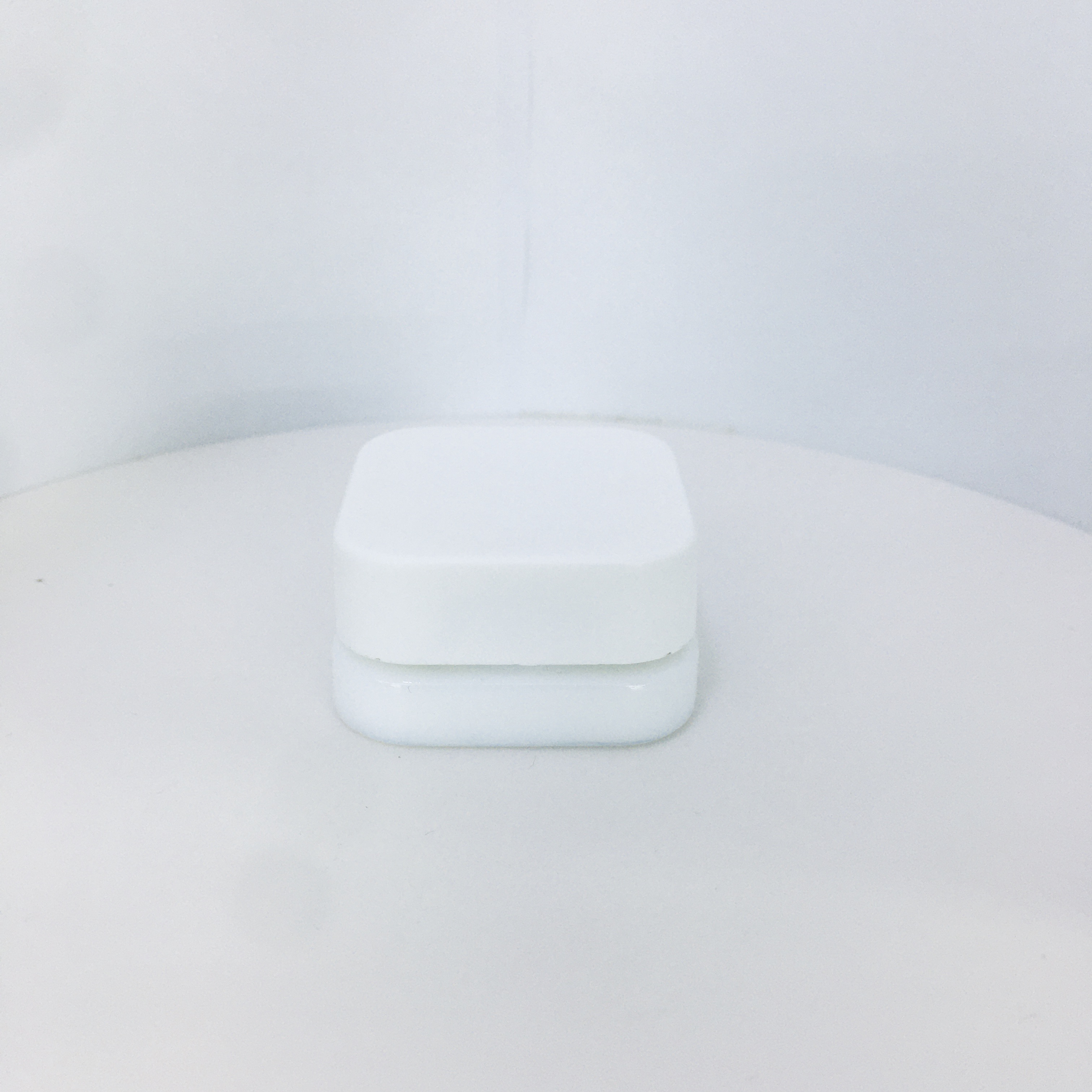 Glass jar with square pressure and rotating lid 5g eye cream