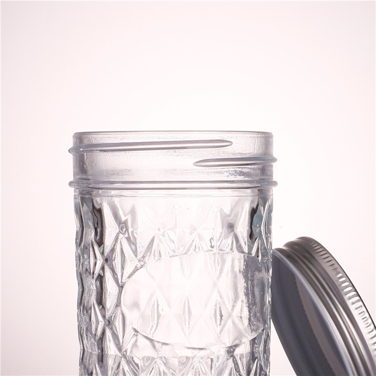 Glass manson jar with metal lid