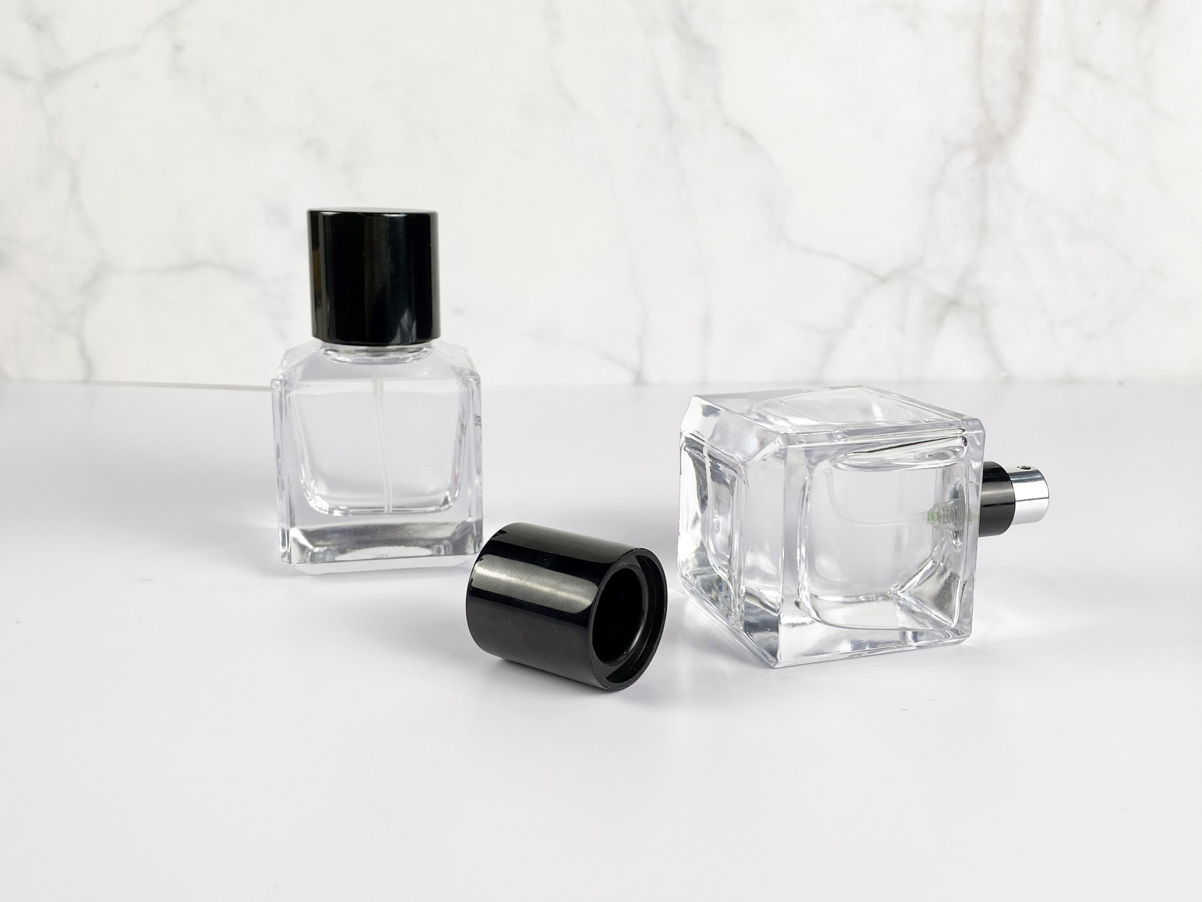 Glass perfume bottle square clear glass bottle luxury magnetic cap
