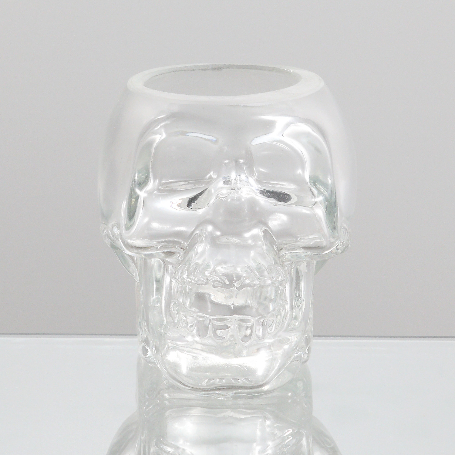 Glassware Packaging Factory Customize Transparent Empty Skull Bar Glass Bottle for Liquor