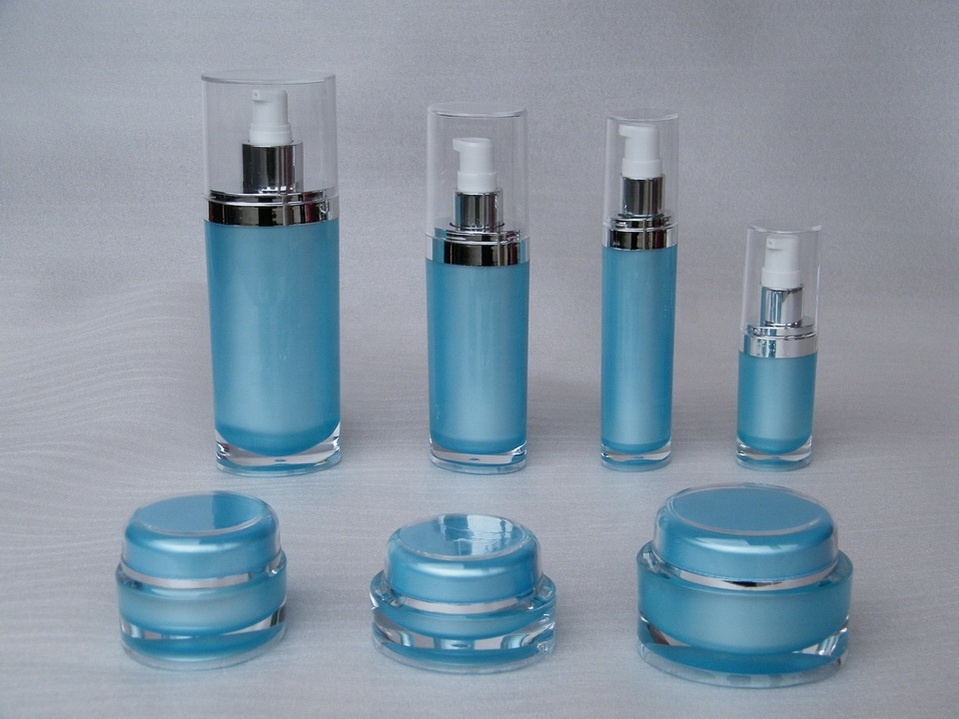 Gold Cap Oval Jar Plastic Face Care 50g