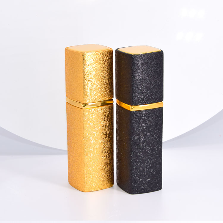 Good Quality Factory Directly Mini Aluminum Refillable Perfume Bottle Perfume Atomiser, Spray Twist 15 Ml
