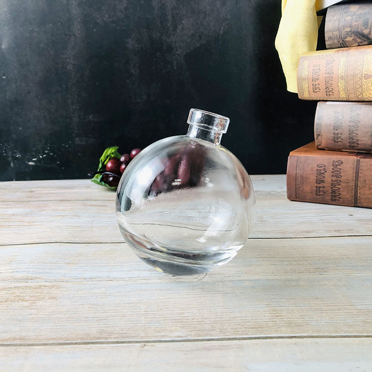 Good Quality Round Glass Bottle Ball Shape Glass Bottle With Cork Cap