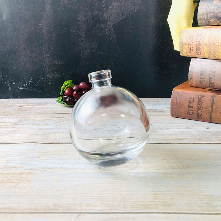 Good Quality Round Glass Bottle Ball Shape Glass Bottle With Cork Cap