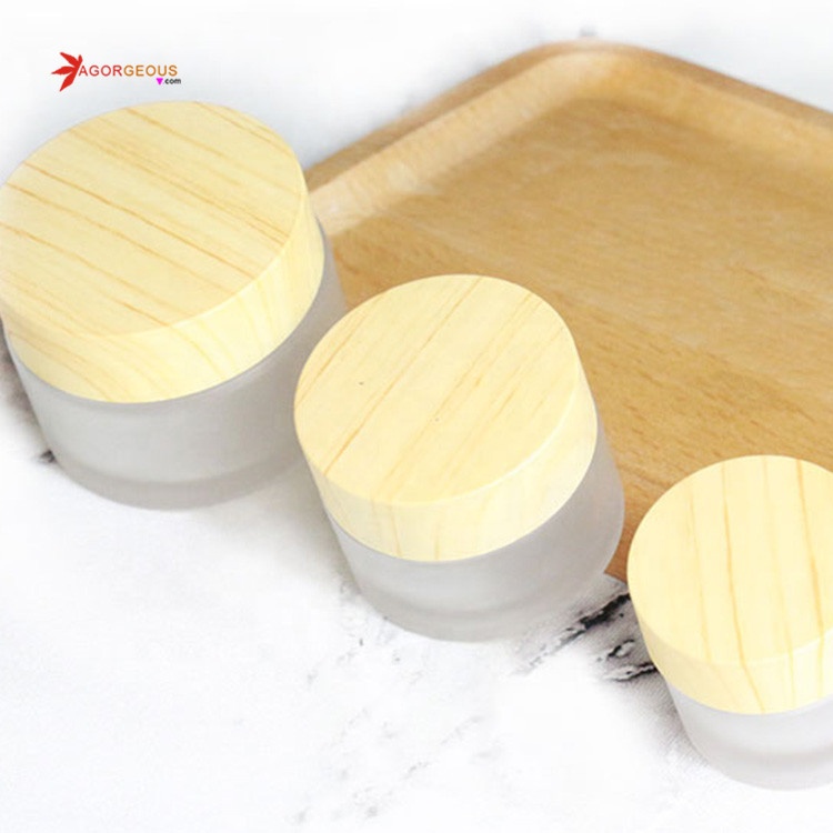 Good pricHigh Quality Empty Glass Bottle Cosmetics Cream Glass Cosmetic Jar with bamboo lid white frosted cosmetic glass jar