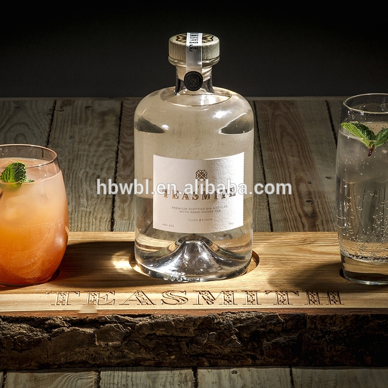 Gorgeous High White Glass Liquor Bottle Scottish Gin Bottles and Packing in Glass Customized