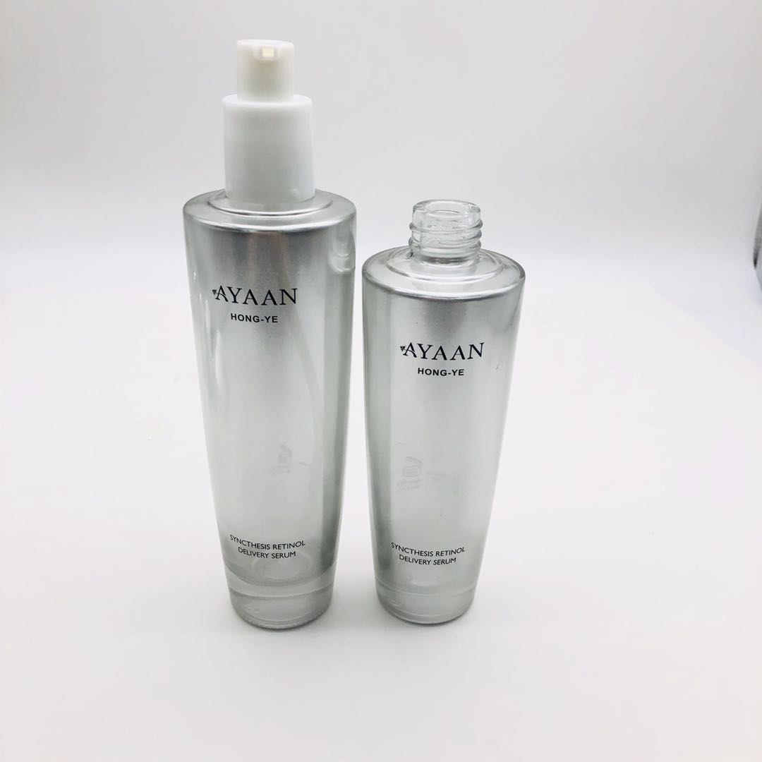 Great Quality and Luxury Glass Cosmetic Set With Plastic Caps For Skin Care Cream