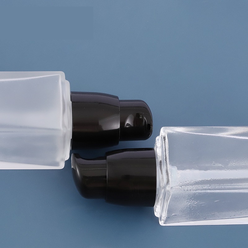 Guangzhou Ningbo 30ml frosted matte foundation glass cosmetic bottle and jar for cosmetic packaging