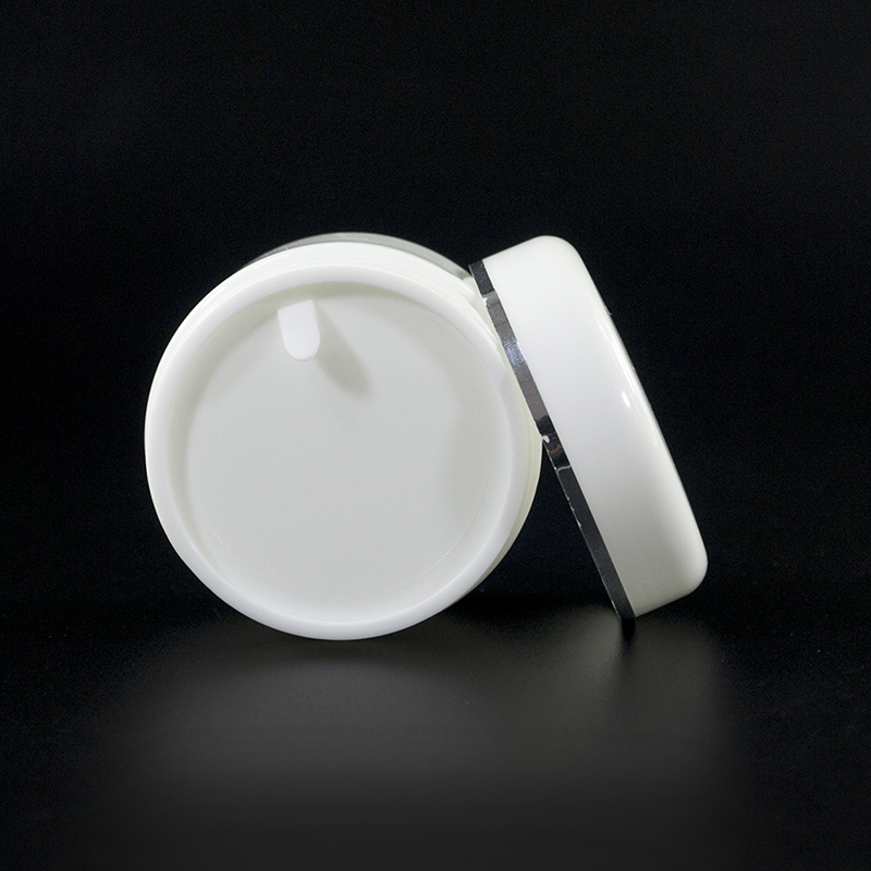 HOT cosmetic container 100ml white pp plastic cream jar with silver edge