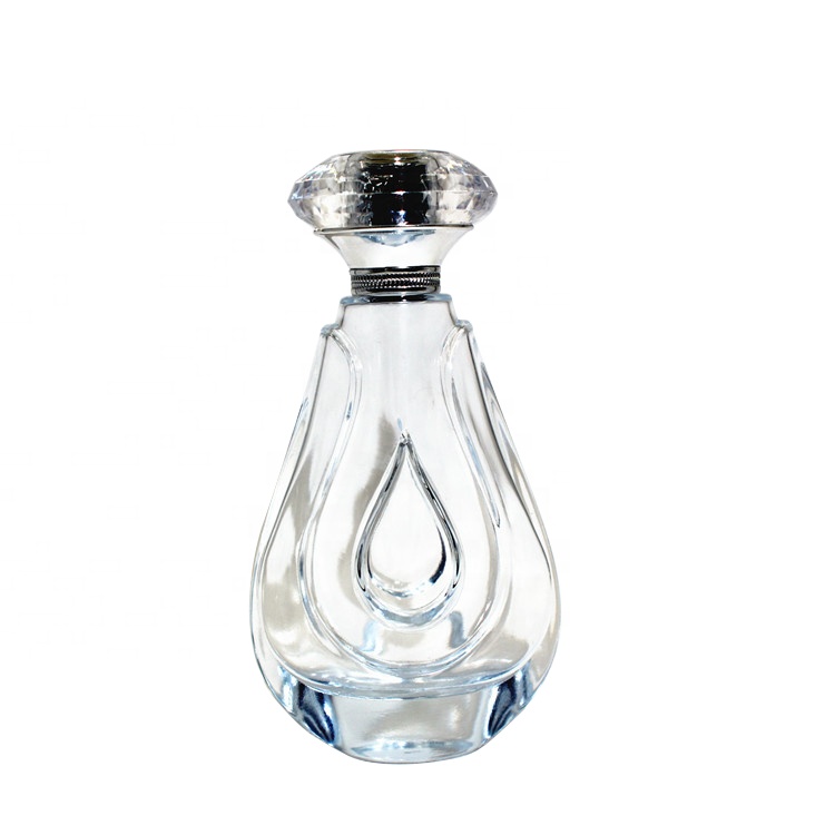 Hand Holding Diamond Design Unique 100ml Clear Perfume Spray Bottle